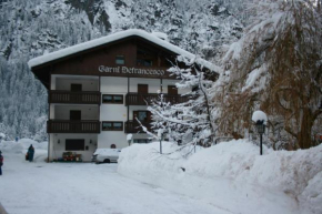 Отель Garnì Defrancesco, Кампителло